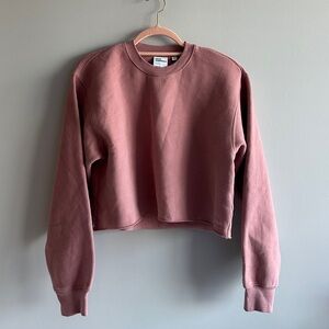 aritzia pink sweatfleece cropped sweatshirt